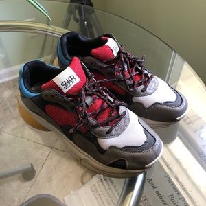 SNKR Project shoes - size 9